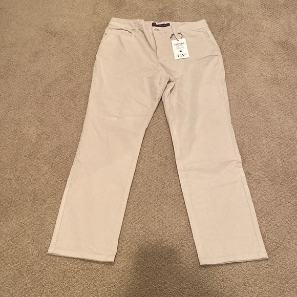 -NWT Gloria Vanderbilt Women's Amanda Corduroy Slim High Rise Pant - Size 14P - Picture 2 of 7